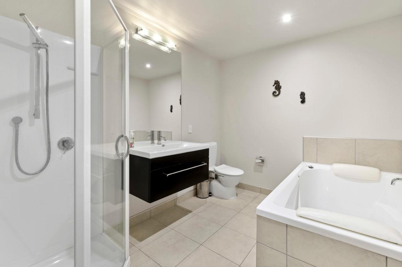 Bay Bliss - Lake Taupo Holiday Home Εξωτερικό φωτογραφία